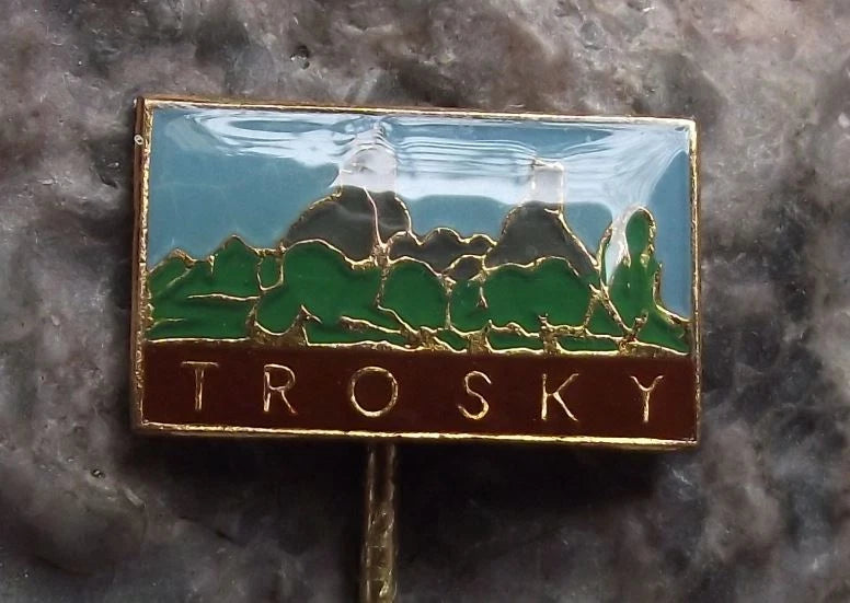 Vintage Trosky Castle Ruin Twin Volcano Basalt Towers Souvenir Pin Badge