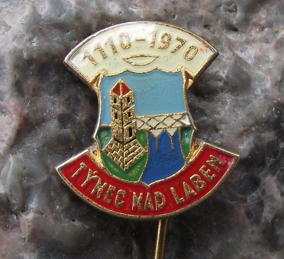 1970 Tynec nad Labem Czech Town 860th Anniversary Coat of Arms Pin Badge