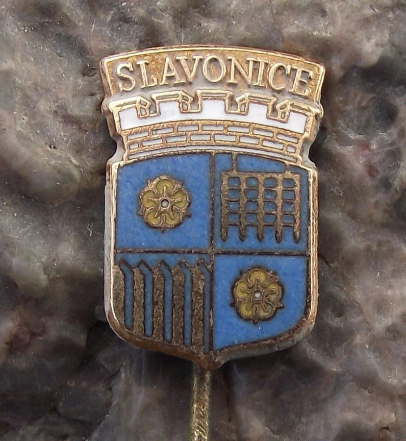 Vintage Slavonice City Crest Coat of Arms Rose Portcullis Heraldic Pin Badge