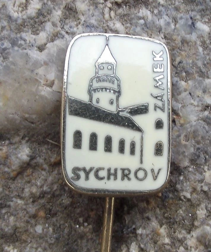 Vintage Sychrov Neo Gothic Chateau Baroque Castle Palace Tourist Pin Badge