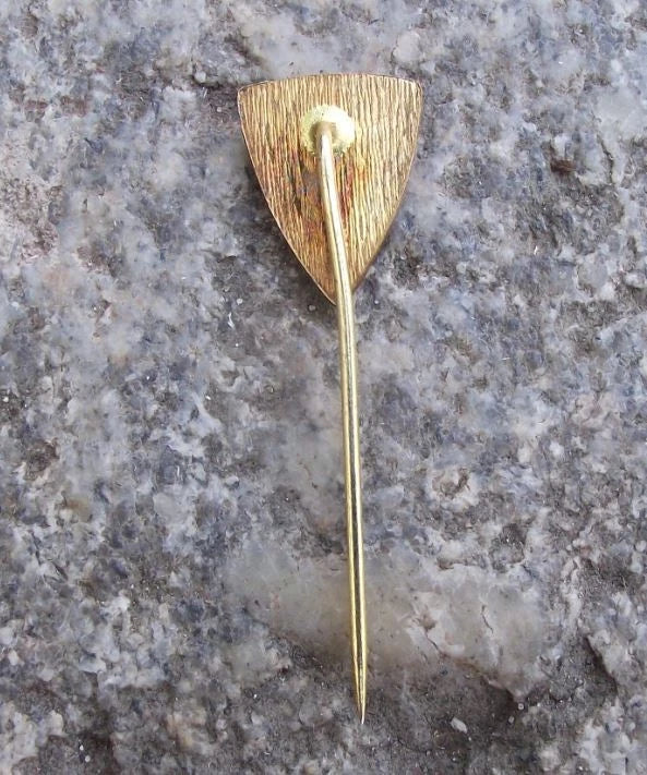 Vintage Starý Smokovec Slovakia Tatra Mountains Skiing Heraldic Crest Pin Badge