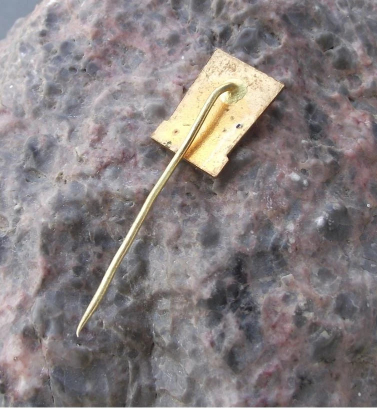 Vintage Dukla Mountain Pass Battle Monument World War 2 Memorial Pin Badge