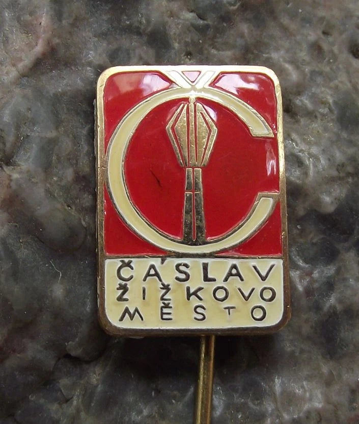 Vintage Caslav City of Jan Žižka Czechoslovakia Hero Warrior Mace Pin Badge