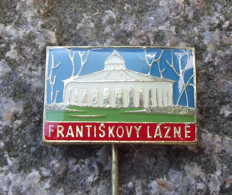 Vintage Františkovy Lázně Pavilion Luisina Natural Spring Source Pin Badge
