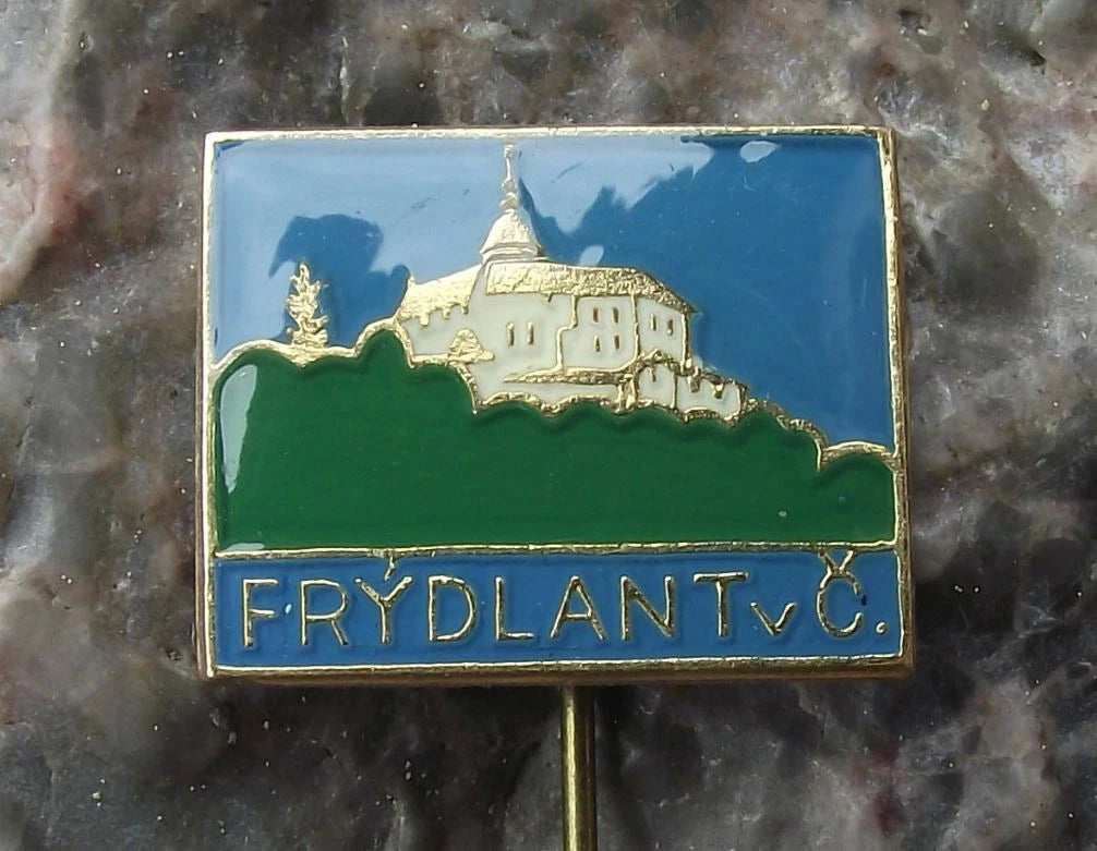 Vintage Frýdlant v Čechách Castle Czech Tourist Souvenir Pin Badge