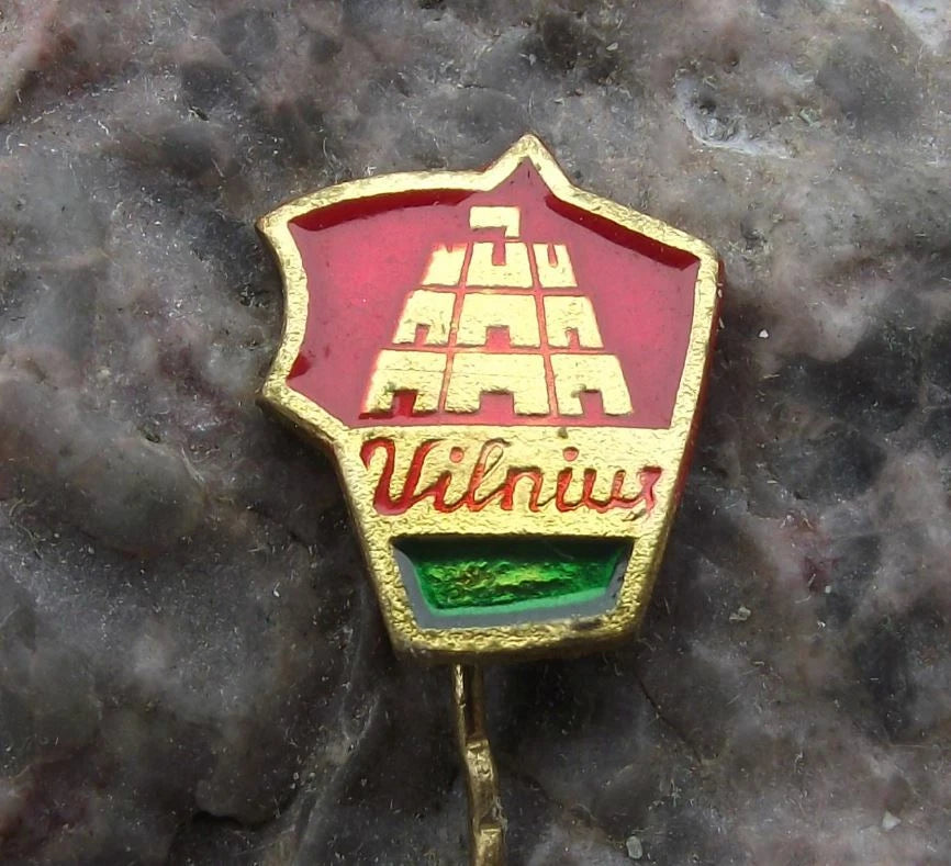 Vintage Lithuania Vilnius Capital City Tourist Souvenier Pin Badge