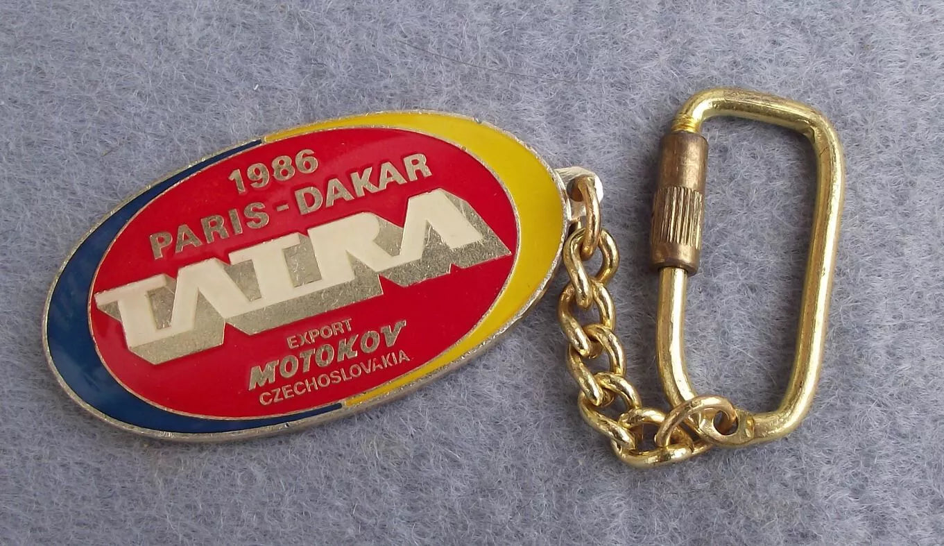 1986 Rare Paris Dakar Race Tatra Czechoslovakia Truck Lorry Maker Chain Key Ring
