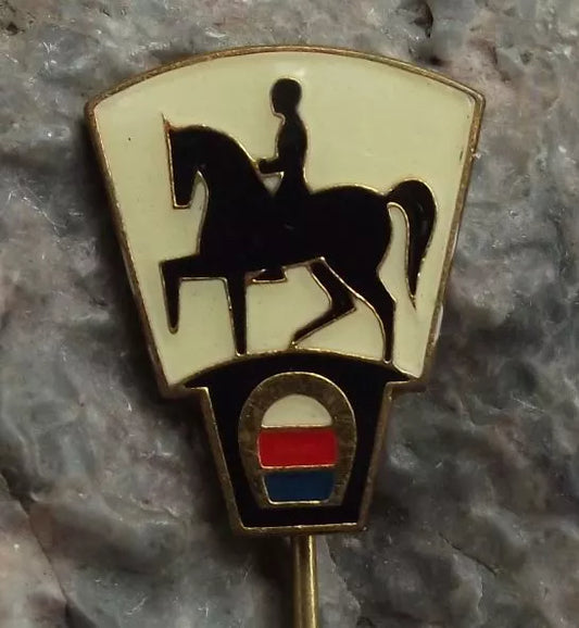 Vintage Slovakia Horse Riding Association Club Equestrian Society Pin Badge