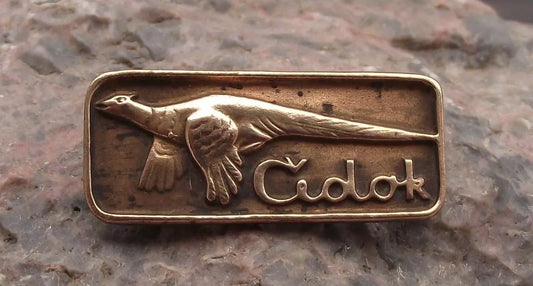 Vintage Pheasant Hunting Trip Cedok Hunters Game Bird Czech Hunt Pin Badge